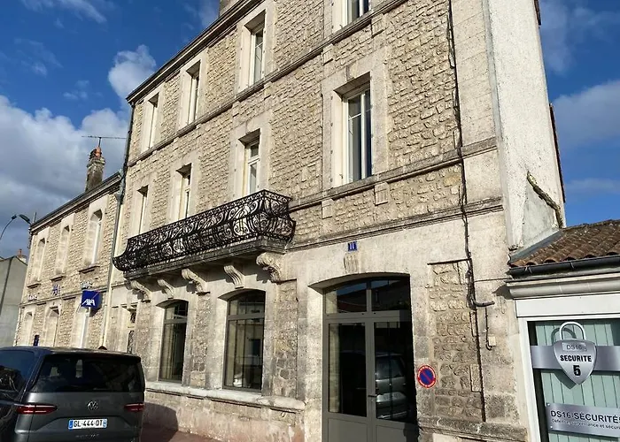 Duplex Type Loft Centre Ville * Clim * Wifi * Haut De Gamme *